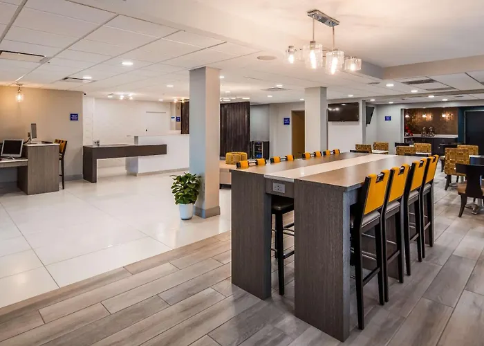Western East Hotel 3*