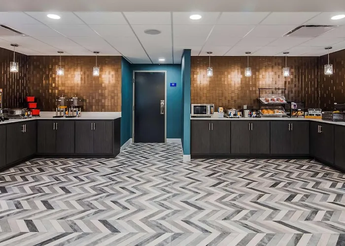 Western East Hotel 3*
