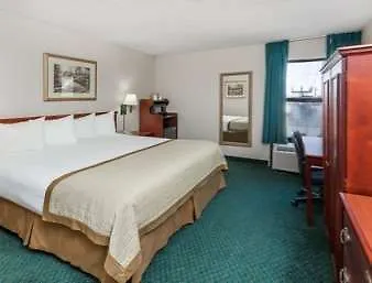 Western East Hotel Bloomington