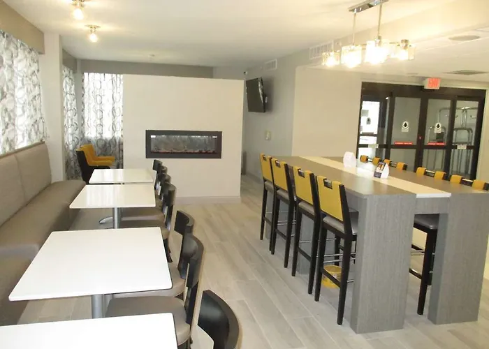 Hotel Western East 3*